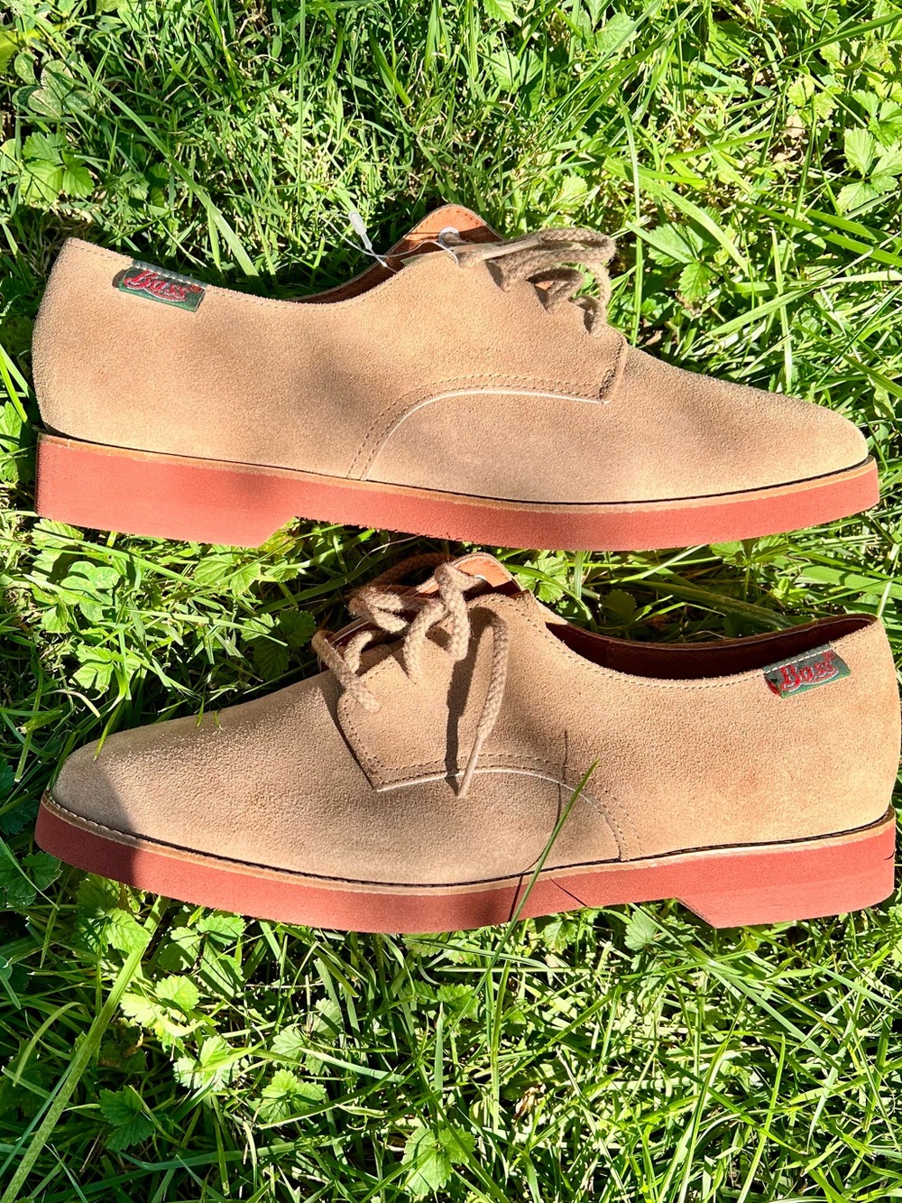 NWOB G.H.Bass Women’s unisex oxford bucks Tan khaki Red Sole 10M Classic preppy